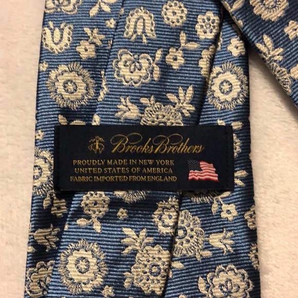 Brooks Brothers tie - Picture 3 of 4